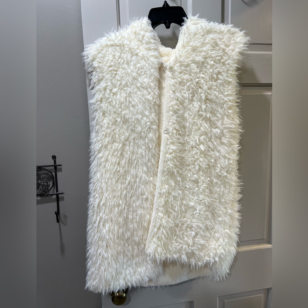 Fuzzy hooded vest